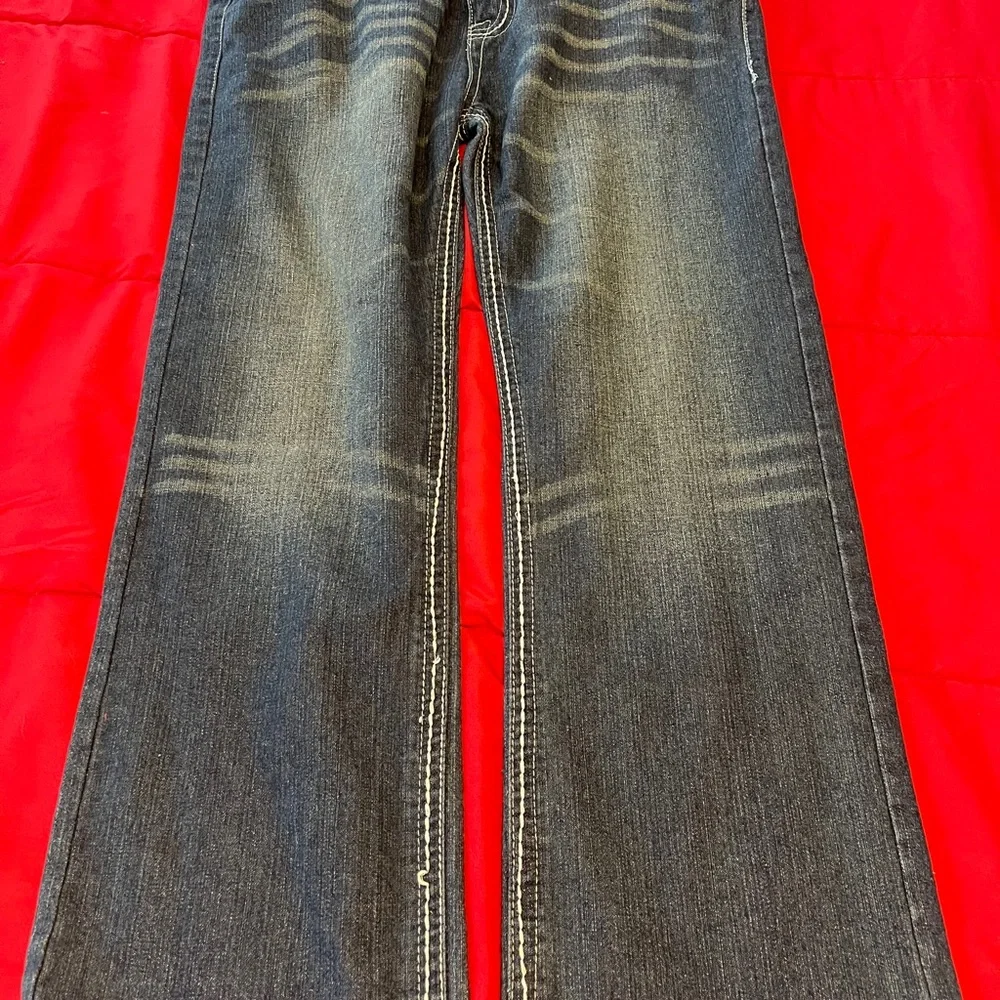 True Religion Men's Relaxed Jeans in Blue with Red Label